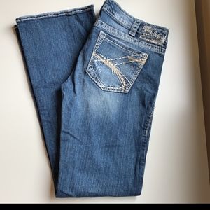 Silver jeans Tuesday distressed